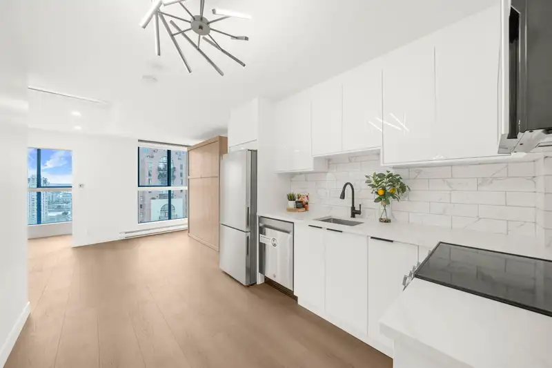 1507 1238 SEYMOUR STREET - photo 3 of 30