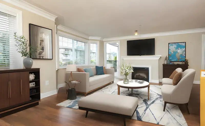 207 15357 ROPER AVENUE - photo 1 of 28