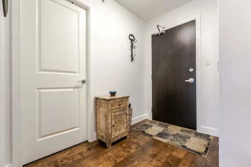 805 288 UNGLESS WAY - photo 2 of 18