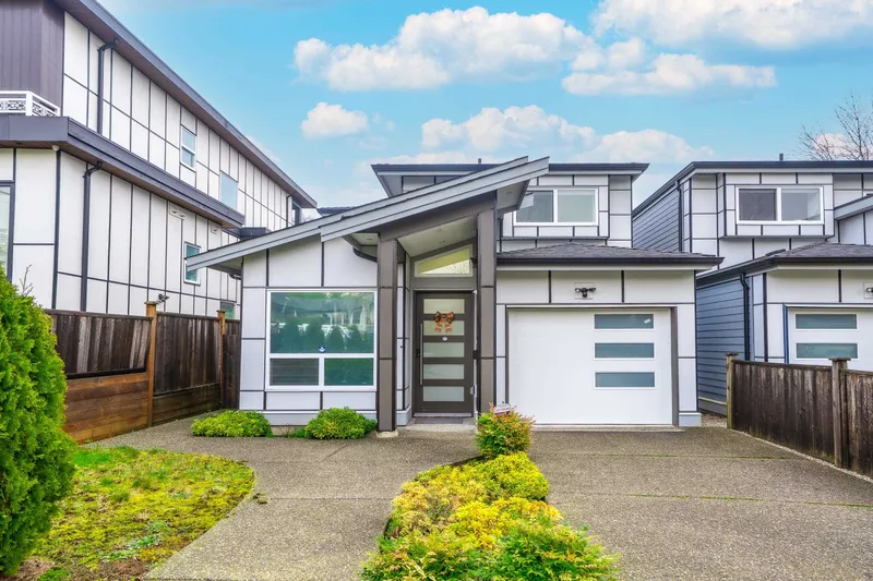 5180 LORRAINE AVENUE - photo 1 of 25