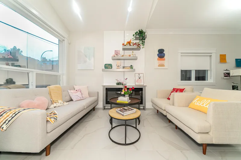 5180 LORRAINE AVENUE - photo 3 of 25