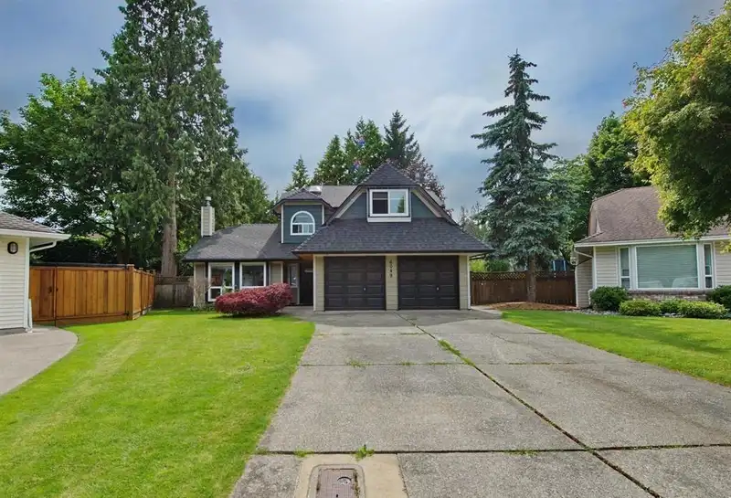 6049 133A STREET - photo 1 of 35