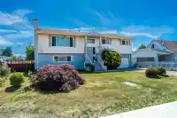 4630 44B AVENUE - thumbnail 1
