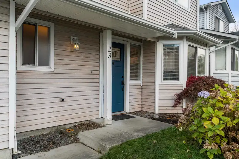 23 11125 232ND STREET - photo 4 of 36