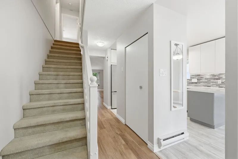 45 6537 138 STREET - photo 4 of 24