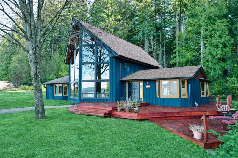 11038 GREENWOOD DRIVE - photo 3 of 25