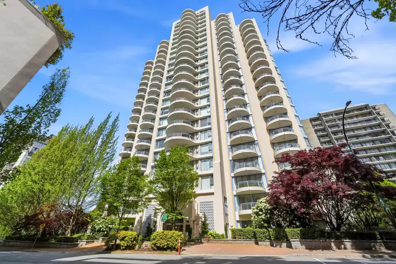 1701 739 PRINCESS STREET - photo 2 of 24