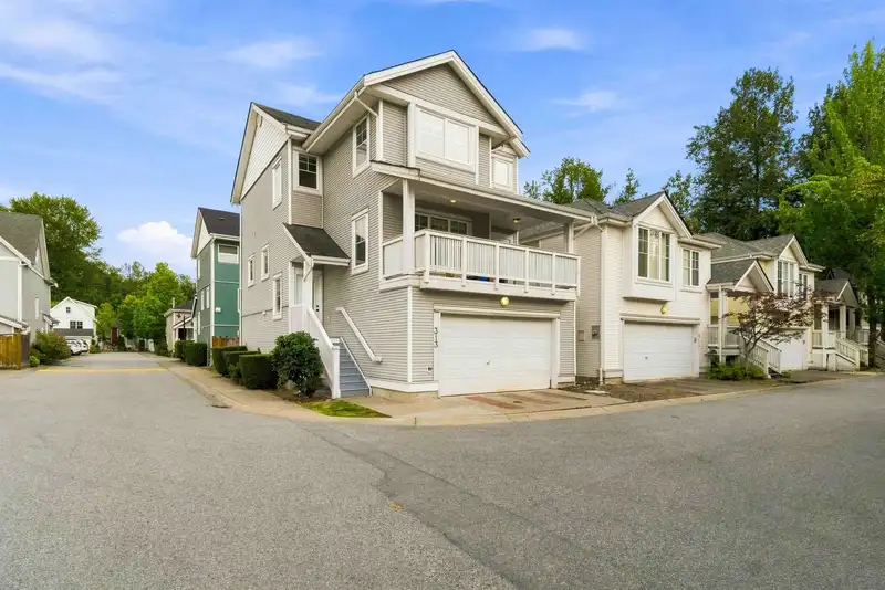 313 3000 RIVERBEND DRIVE - photo 2 of 25