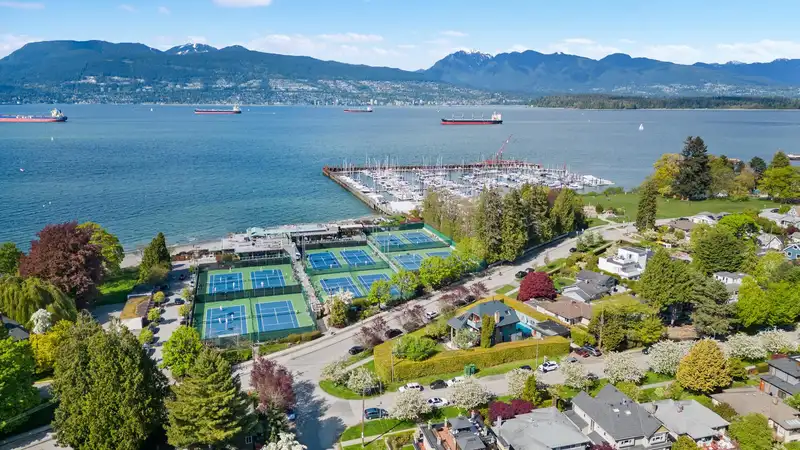 3850 POINT GREY ROAD - photo 1 of 40