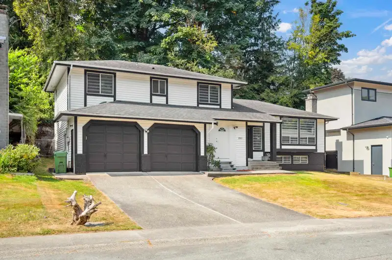 2311 HARPER DRIVE - photo 2 of 35