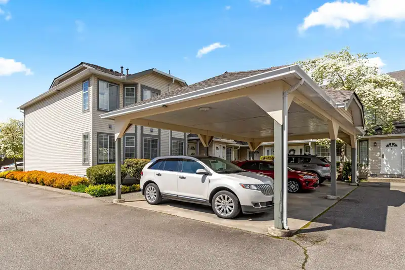1 5760 174 STREET - photo 1 of 33
