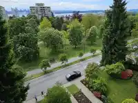 704 114 W KEITH ROAD - thumbnail 23