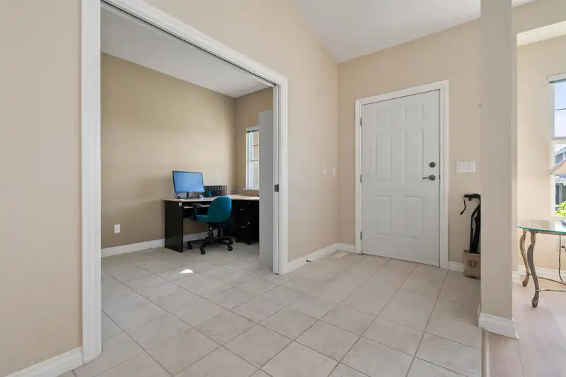 35 5700 JINKERSON ROAD - photo 3 of 40