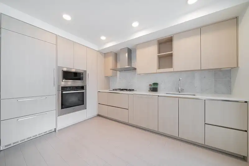 1206 433 SW MARINE DRIVE - photo 3 of 28