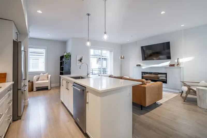 12 22127 48A AVENUE - photo 3 of 27
