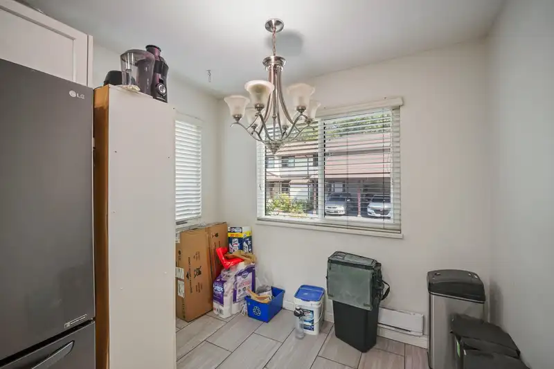 75 13880 74 AVENUE - photo 4 of 19