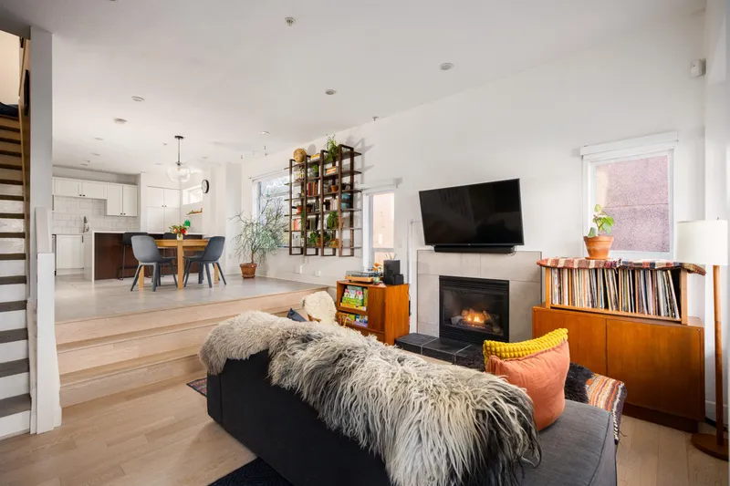 1732 E GEORGIA STREET - photo 3 of 19