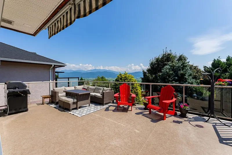 35946 REGAL PARKWAY - photo 3 of 25