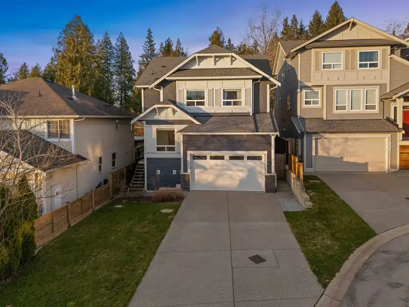 24681 106 AVENUE - photo 1 of 40