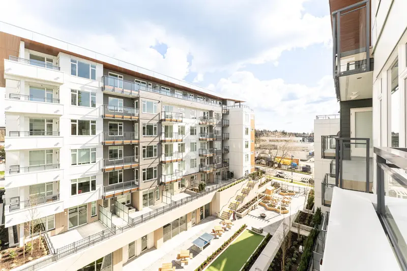 512 10466 138A STREET - photo 1 of 12