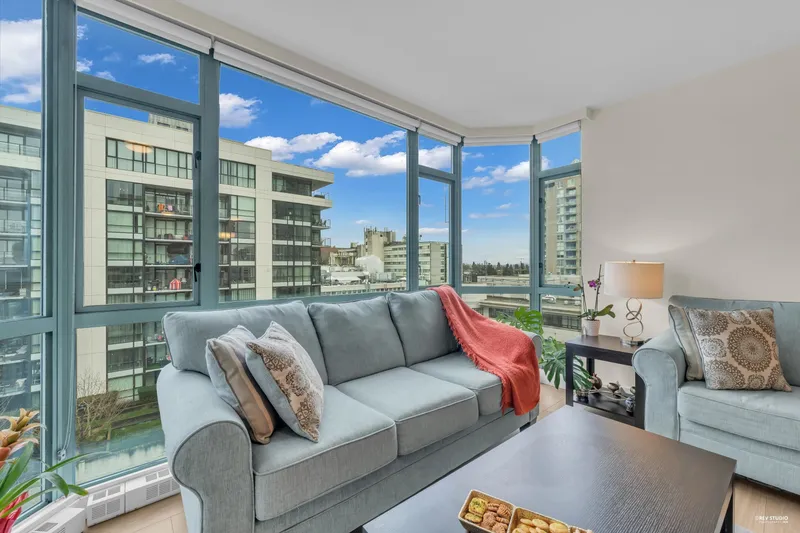 801 140 E 14 STREET - photo 4 of 25