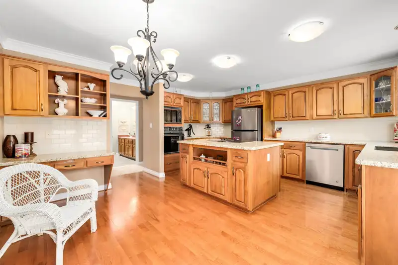 10271 ST. JOHNS COURT - photo 4 of 23
