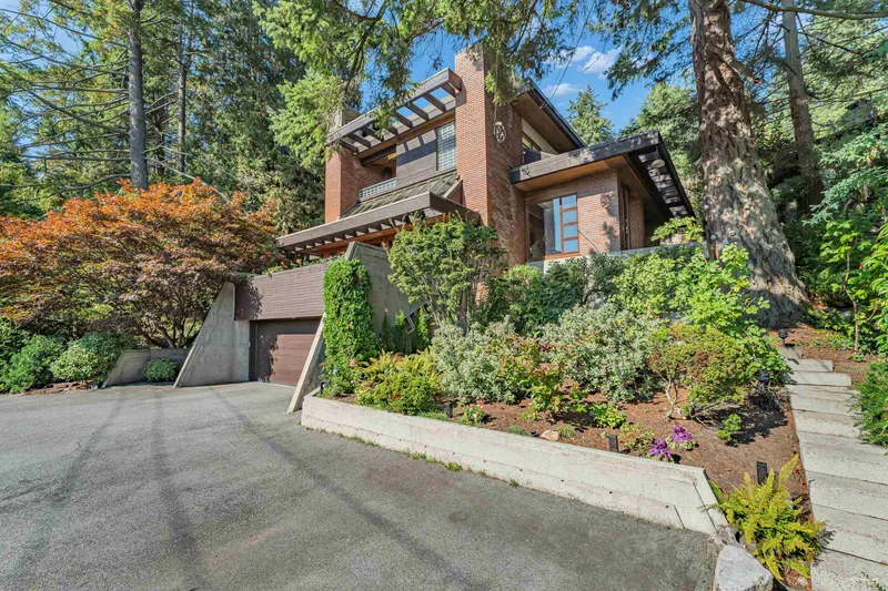 4651 MARINE DRIVE - photo 4 of 25