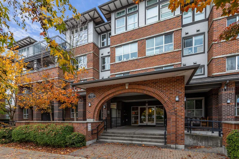 401 18755 68 AVENUE - photo 1 of 25