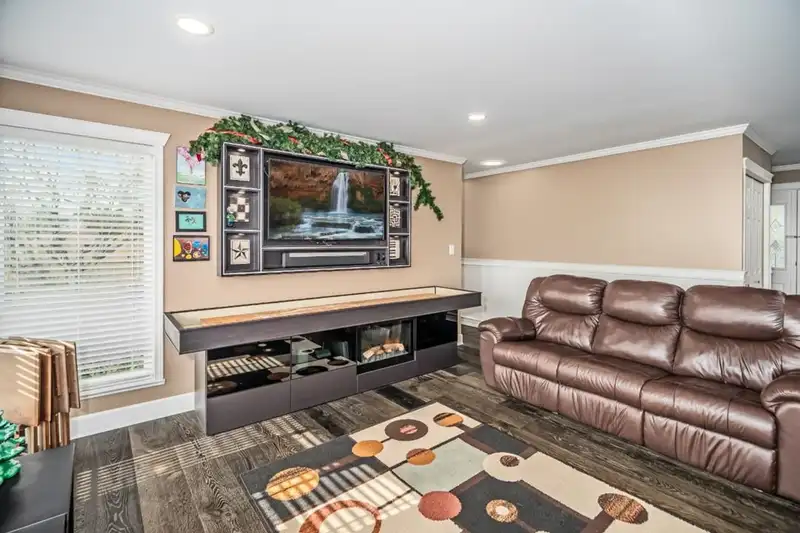 34900 ORION PLACE - photo 4 of 39