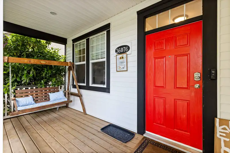 36076 SHADBOLT AVENUE - photo 3 of 40