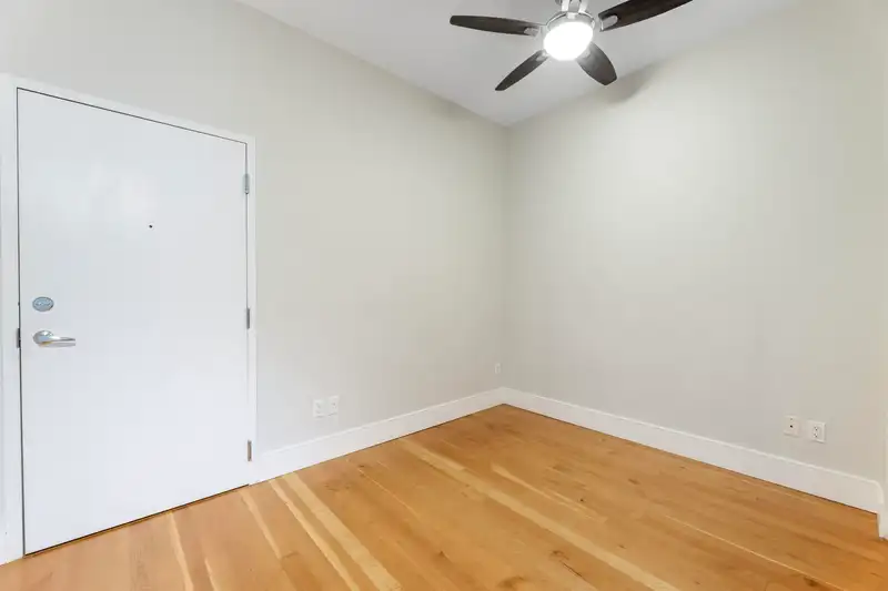 309 8988 HUDSON STREET - photo 3 of 25