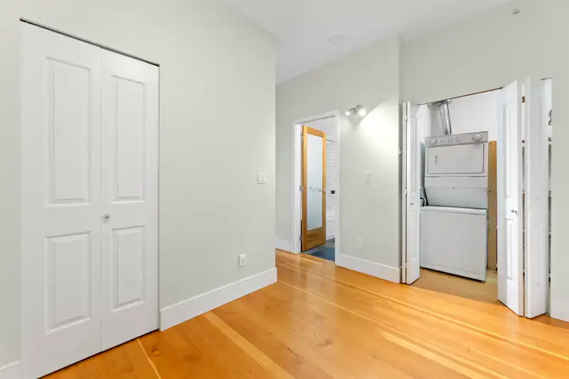 309 8988 HUDSON STREET - photo 4 of 25
