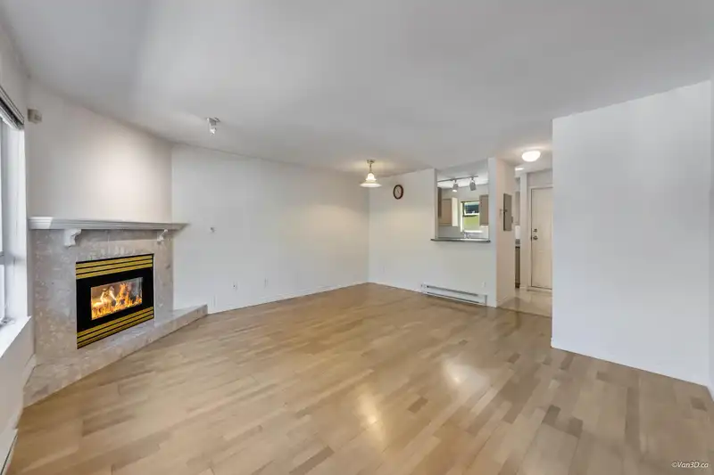202 3938 ALBERT STREET - photo 2 of 40