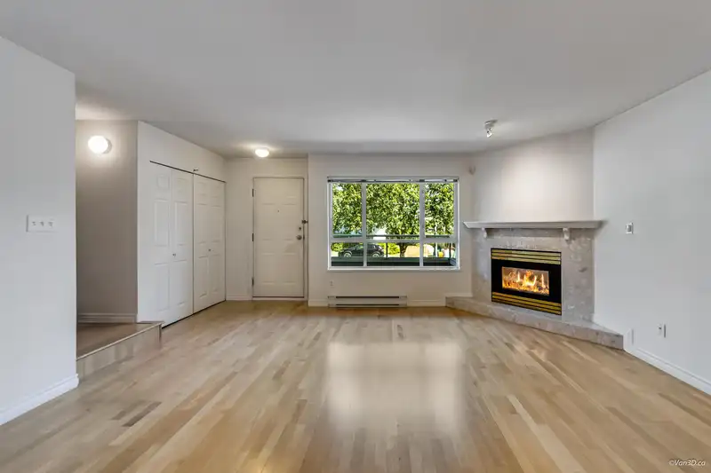 202 3938 ALBERT STREET - photo 4 of 40
