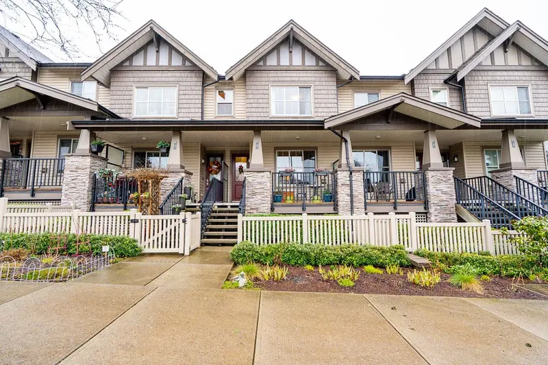 8 9525 204 STREET - photo 3 of 25