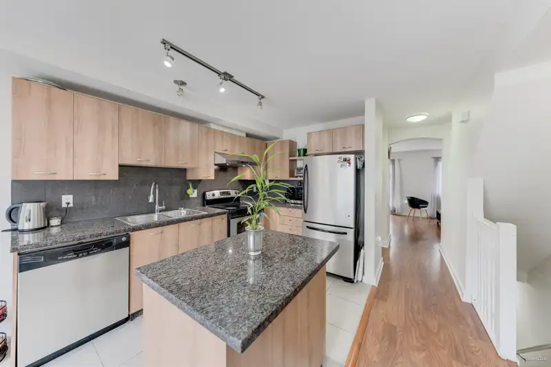 96 6671 121 STREET - photo 3 of 39