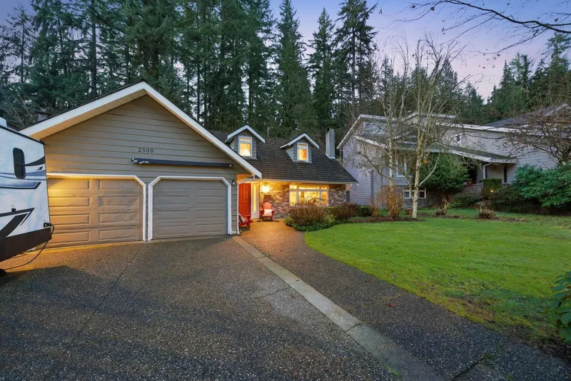 2569 HYANNIS POINT - photo 2 of 25