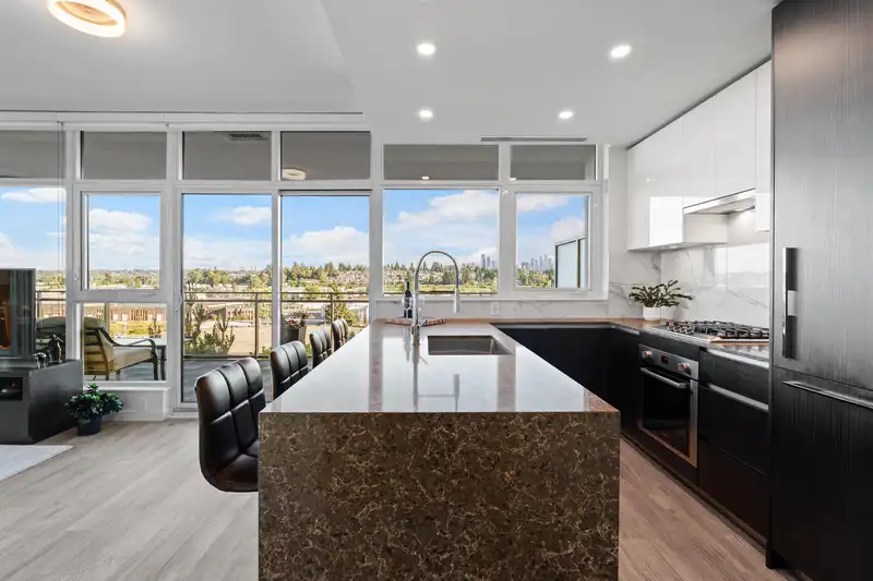 605 5333 GORING STREET - photo 2 of 40