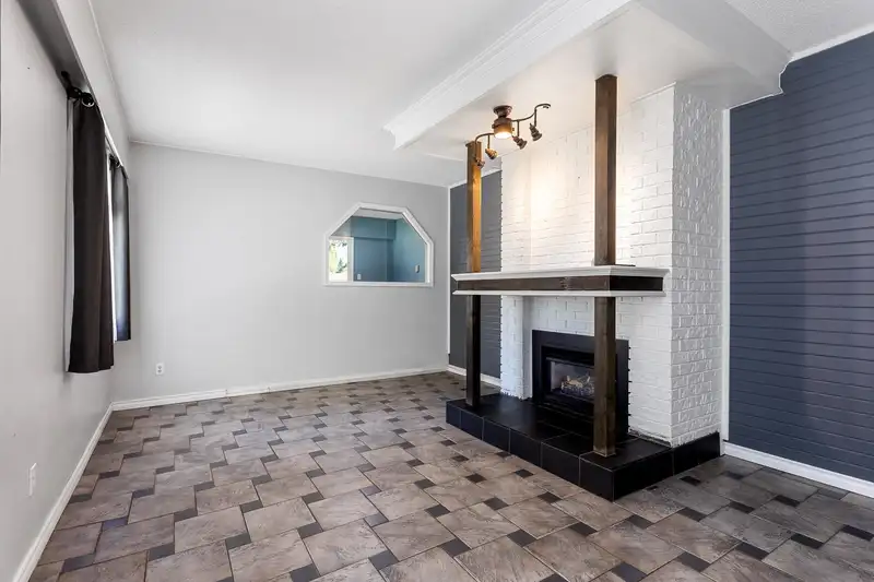 21950 WICKLOW WAY - photo 4 of 30