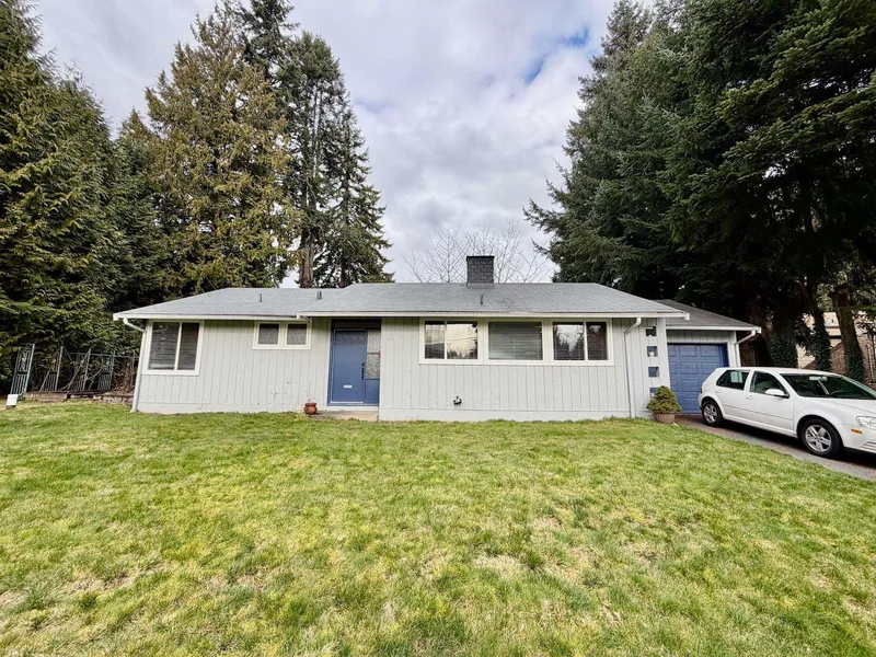 1876 BEAULYNN PLACE - photo 2 of 20