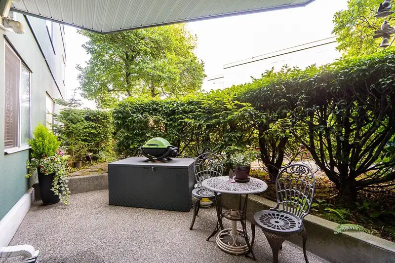 103 1540 MARINER WALK - photo 2 of 30