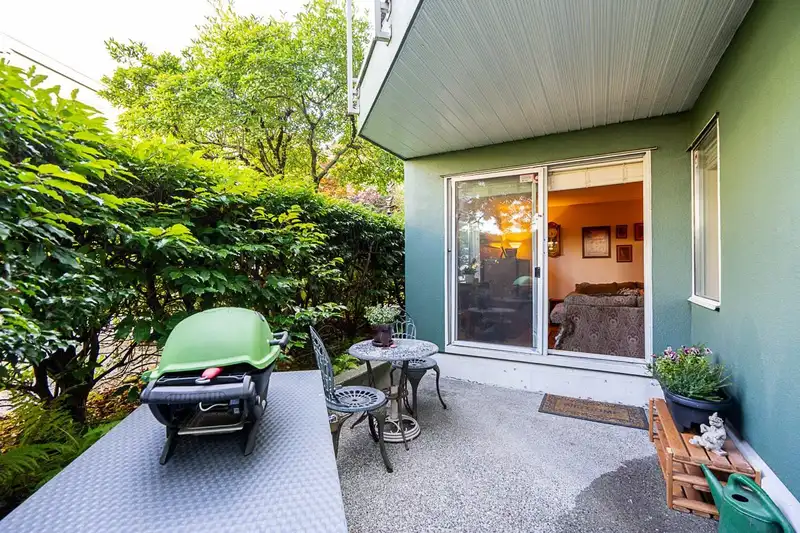 103 1540 MARINER WALK - photo 3 of 30