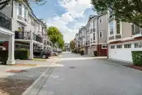 55 20738 84 AVENUE - thumbnail 3