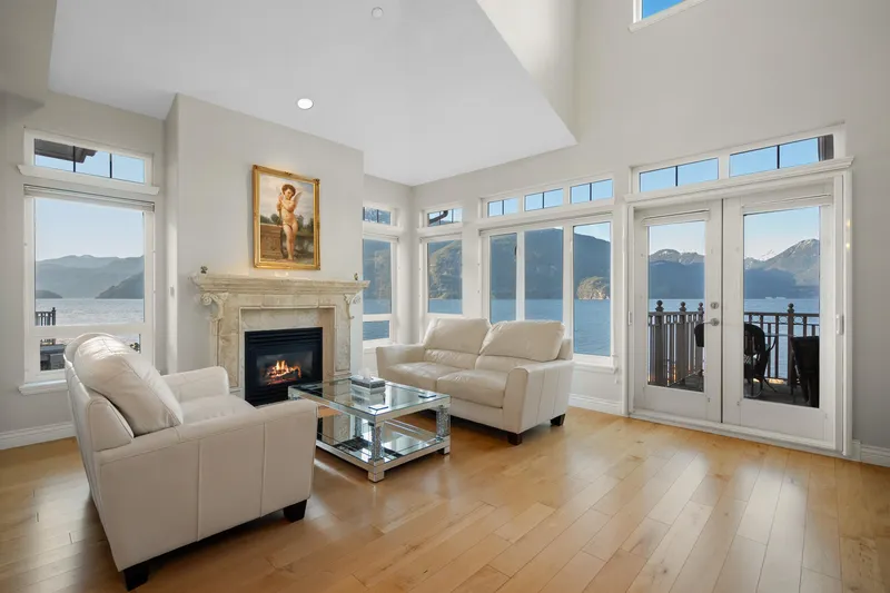 7 BEACH DRIVE - photo 3 of 25