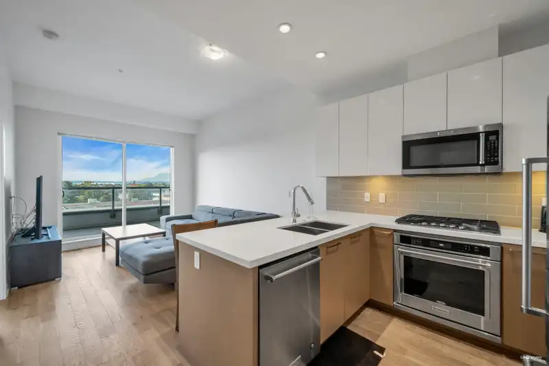 603 7008 RIVER PARKWAY - photo 2 of 17