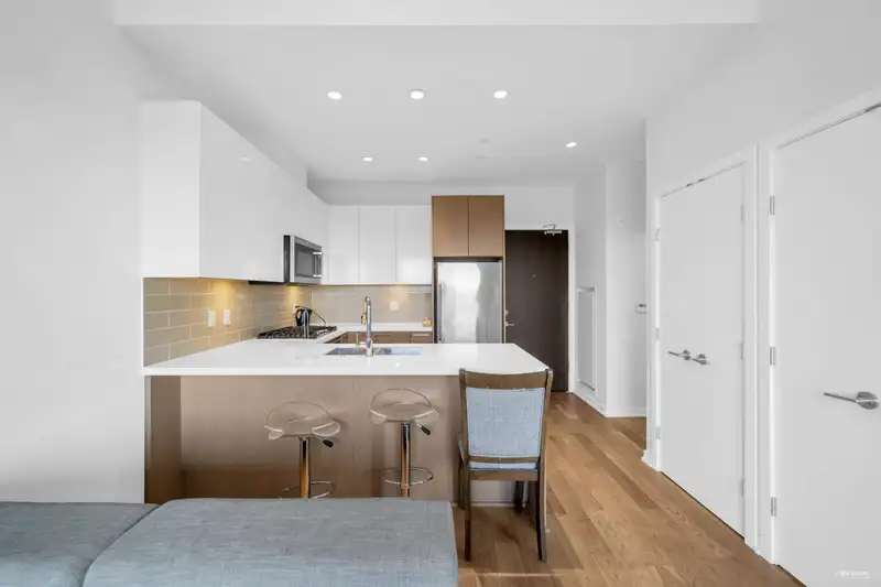 603 7008 RIVER PARKWAY - photo 3 of 17