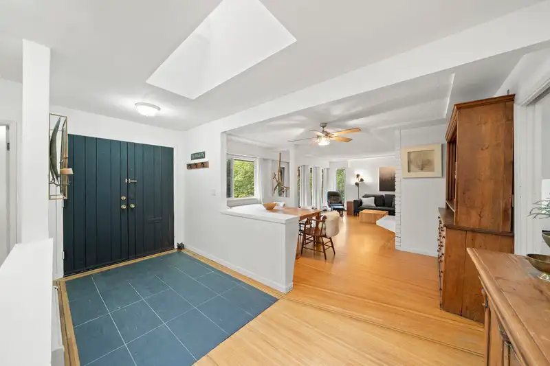 507 JEFFERSON AVENUE - photo 3 of 40
