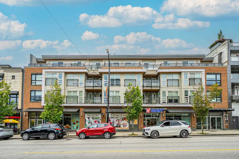 311 5555 DUNBAR STREET - photo 1 of 16