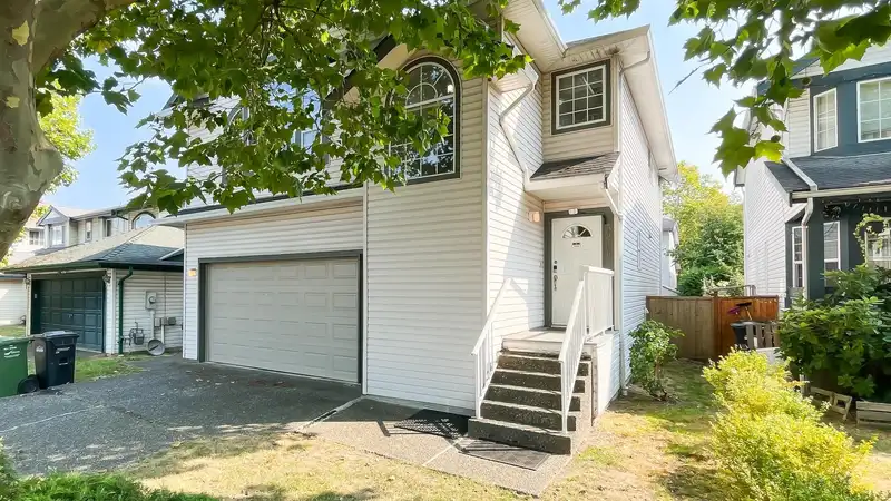 5240 OLIVER DRIVE - photo 2 of 37