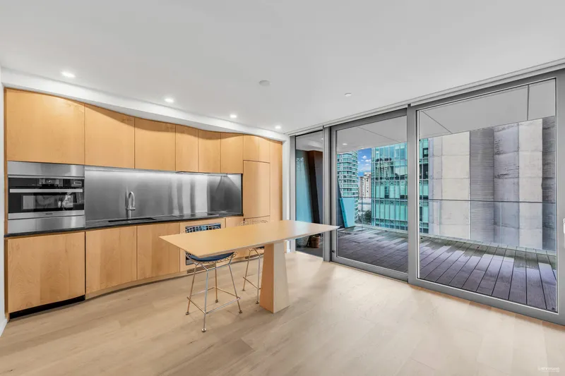 804 1568 ALBERNI STREET - photo 4 of 23